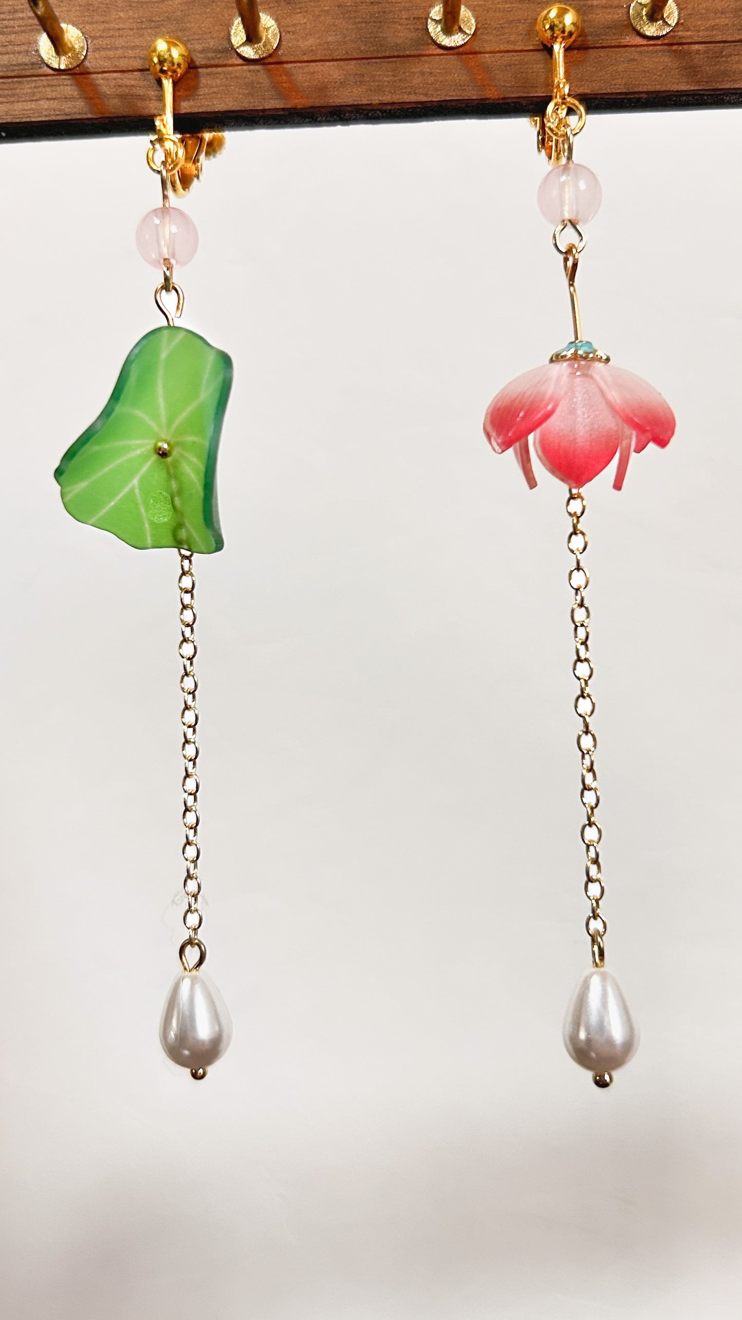 【ピアス/イヤリング】蓮花×葉×アシンメトリー