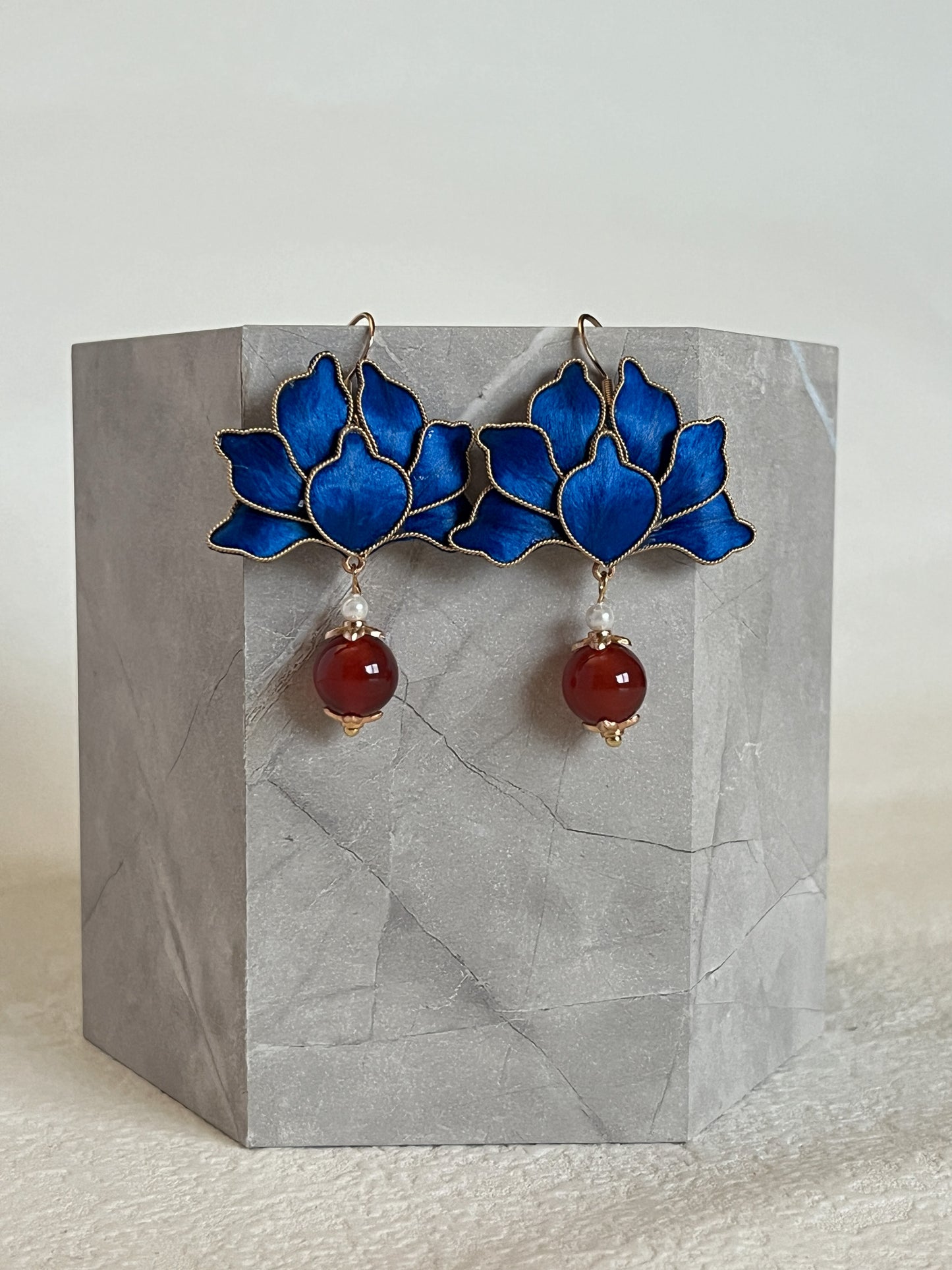 【ピアス】『麗影牡丹(れいえいぼたん)』
