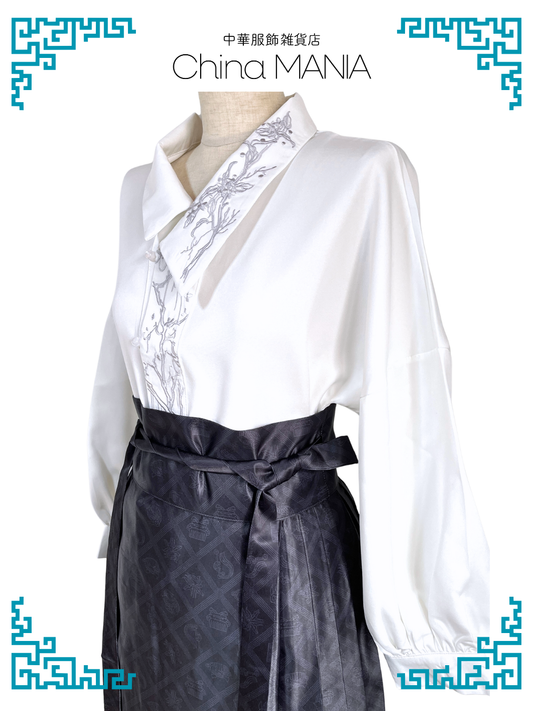 【ブラウス】白長袖シャツ×刺繍