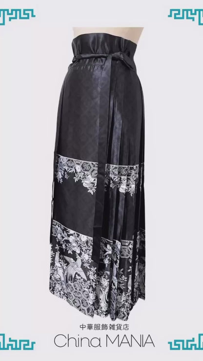 【馬面裙】黒×白×鳥と果実