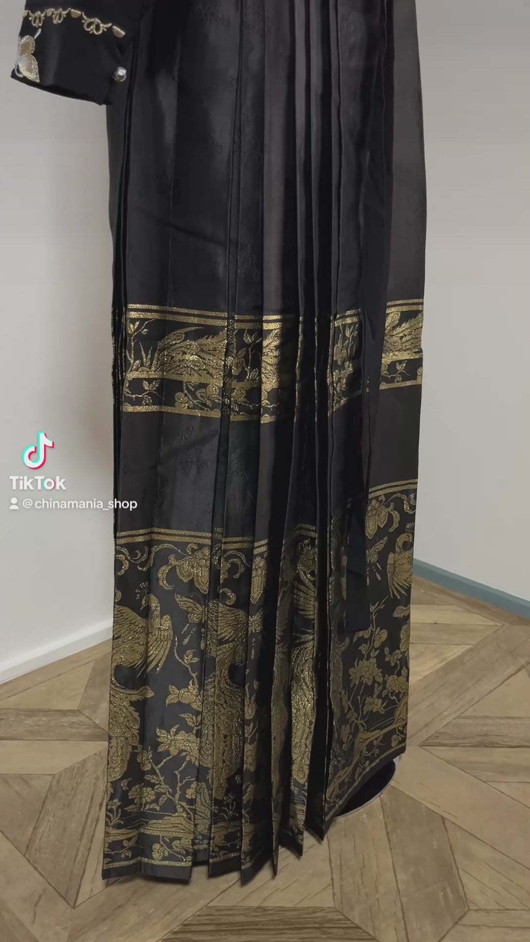 馬面裙】黒×金×鳳凰 – 中華服飾雑貨店チャイナマニア
